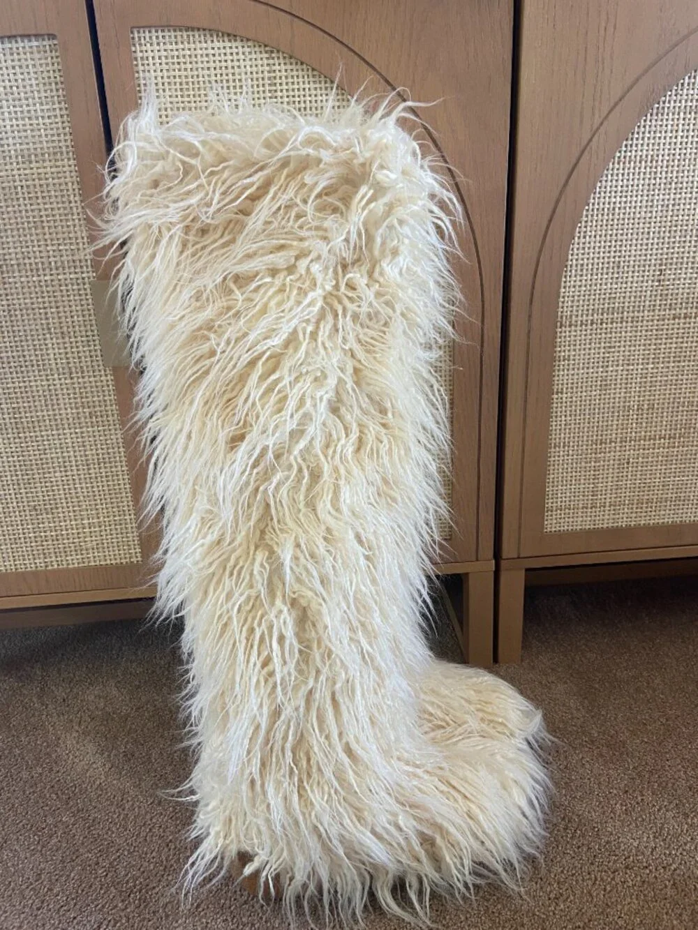 Jeffrey Campbell Fluffy-ok Ivory Shaggy Fur Sherpa Over Knee High Boots Yeti 10
